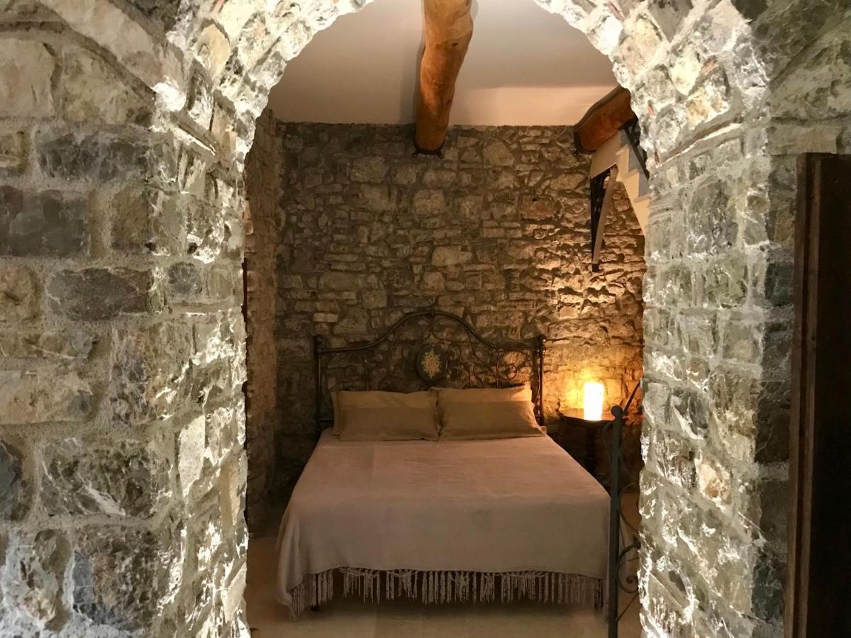 Borgo Manca Suite Sasso di Castalda Exterior foto