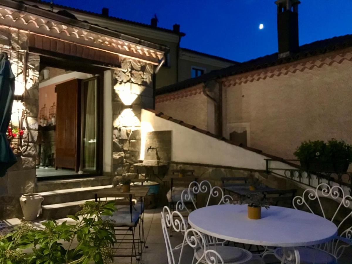 Borgo Manca Suite Sasso di Castalda Exterior foto